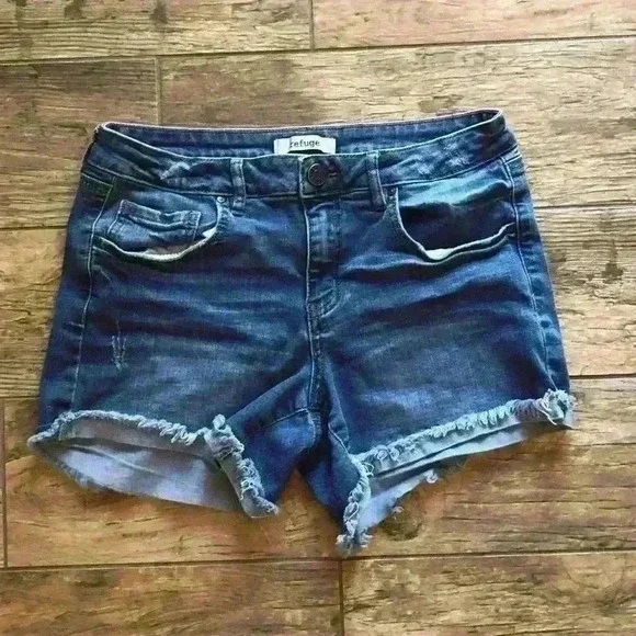REFUGE BLUE DENIM SHORT SHORTS WOMEN SIZE 6 - Picture 2 of 4